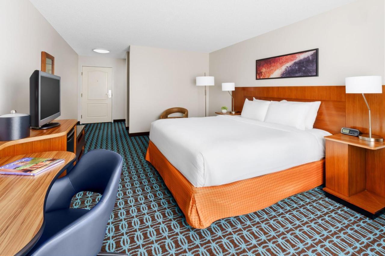 Fairfield Inn And Suites By Marriott Houston Зе-Вудлендс Екстер'єр фото