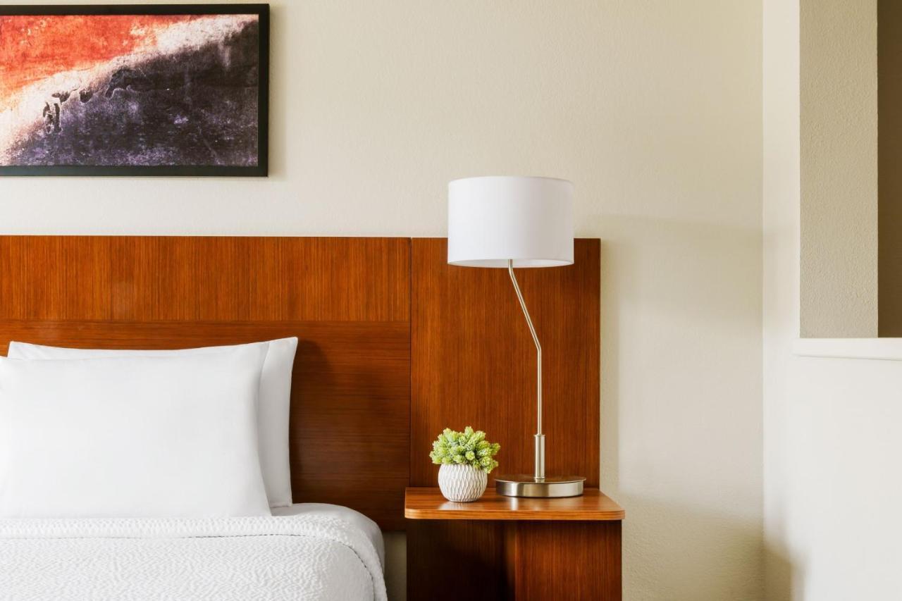 Fairfield Inn And Suites By Marriott Houston Зе-Вудлендс Екстер'єр фото